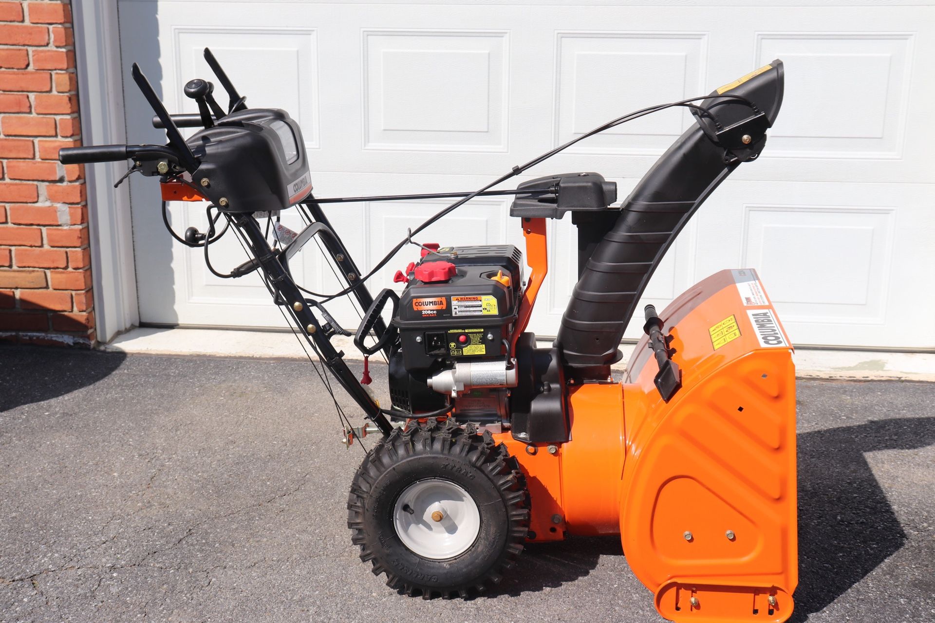 Columbia Snow Blower (Like New, Free Delivery)