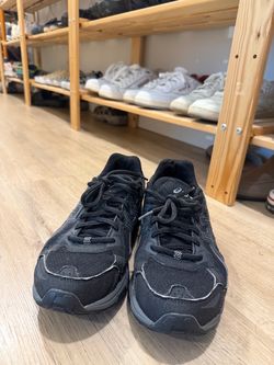 ASICS Black Low-Top Running Sneakers