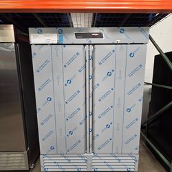 🏆 UNUSED / NEW 2-Door Commercial Reach-In Fridge - STILL IN WRAP!