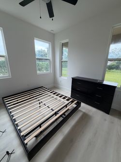 Bedroom set for sale