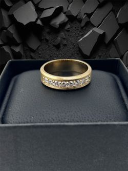 Men’s Diamond Band in 14k Yellow gold