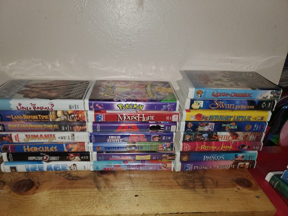 VHS Family Friendly Movie Lot! 22 Vintage Movies In All! Excellent Condition!