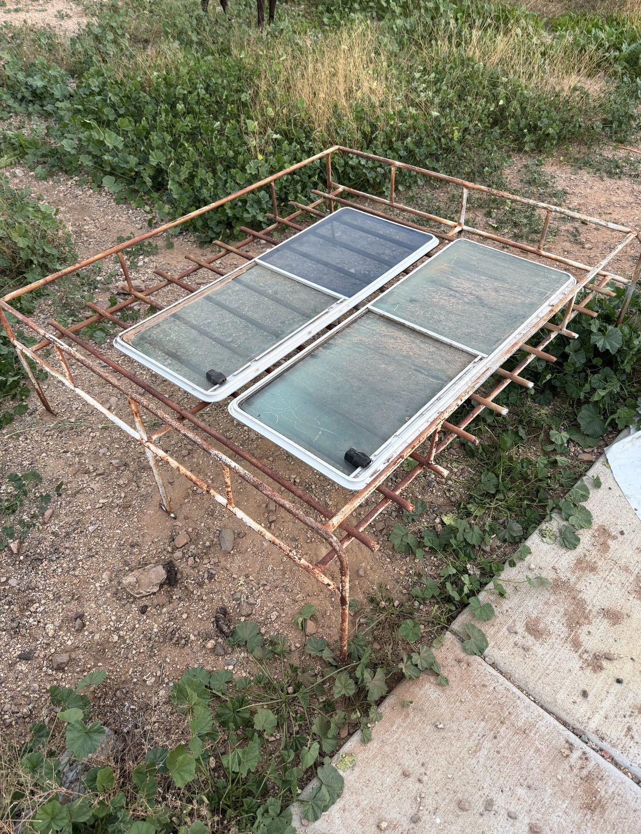 VW Vanagon Sliding Windows 