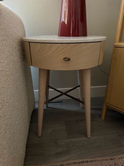 West Elm Penelope Side Table in Perfect Condition