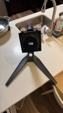 AW3423DWF monitor stand