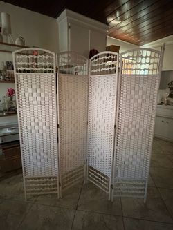 White Woven 4-Panel Room Divider Screen
