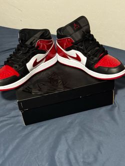 Air Jordan 1 Mid SE