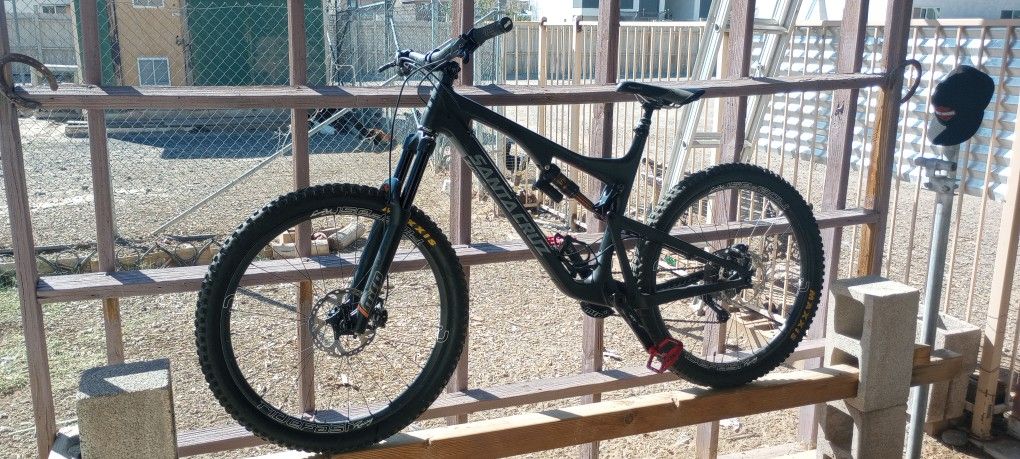 Santa Cruz Bronson Medium Frame Downhill Bike