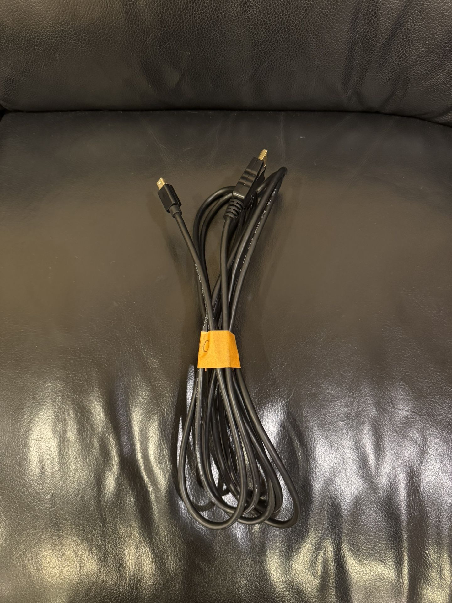 DisplayPort to Mini DisplayPort