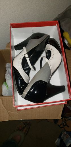 8 1/2 heel black/grey/white