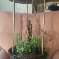**"*********** LARGE ANTIQUE OIL LAMP******