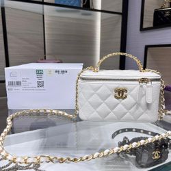 Chanel Vanity New