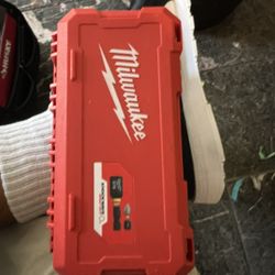 Milwaukee Set 