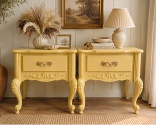 Vintage French Provincial Matching Nightstands/ Side Tables Set of 2