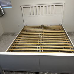 Queen Bed Frame 