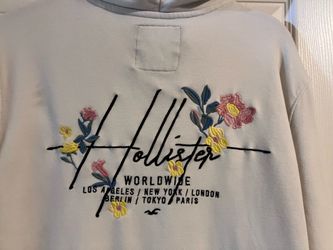 Hollister hoodie size large
