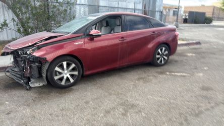 2019 toyota mirai for parts only