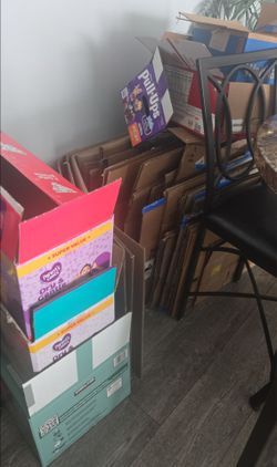 Free moving boxes