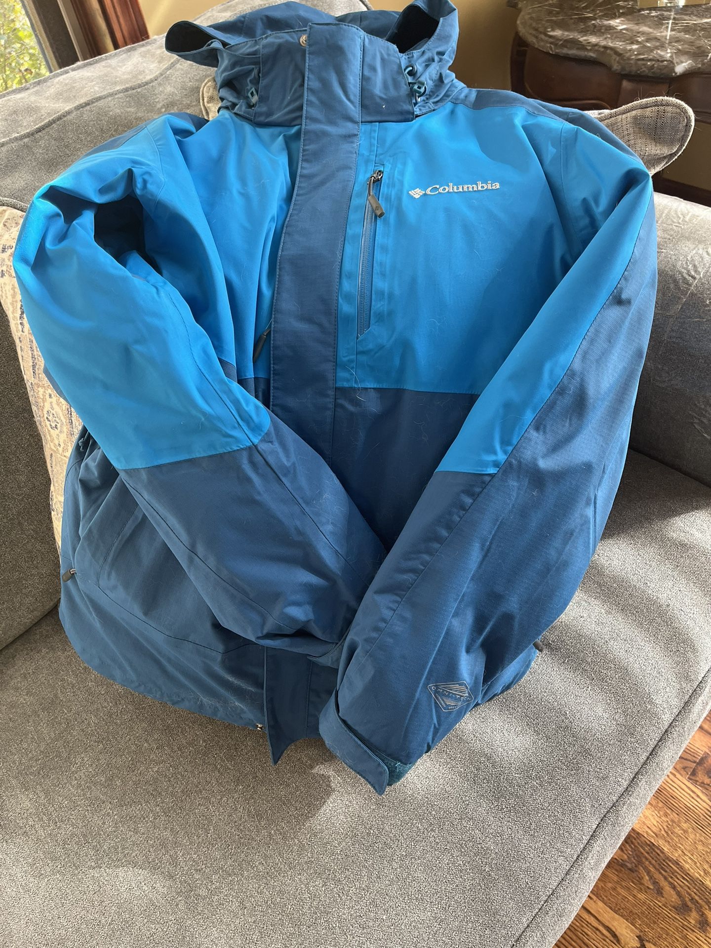 Columbia Omni tech Coat 