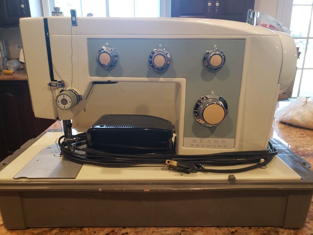 Sears Kenmore Vintage Zig Zag Model 92 Sewing Machine