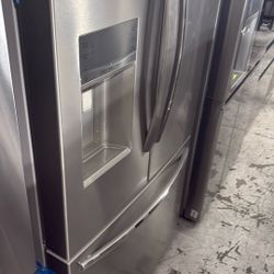 Frigidaire Refrigerator 