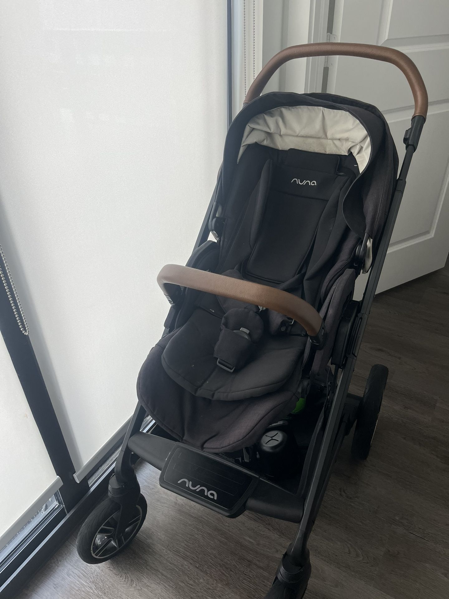 NUNA MIXX next Stroller caviar
