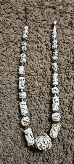 Vintage Czechoslovakia Spun Glass Bead Necklace White Lampwork Lattice Beads