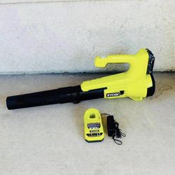 RYOBI ONE+ 18V 90 MPH 250 CFM Battery Leaf Blower + Battery & Charger