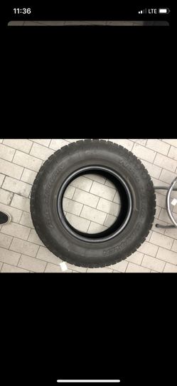 Nitto All terrain 265/70r 17