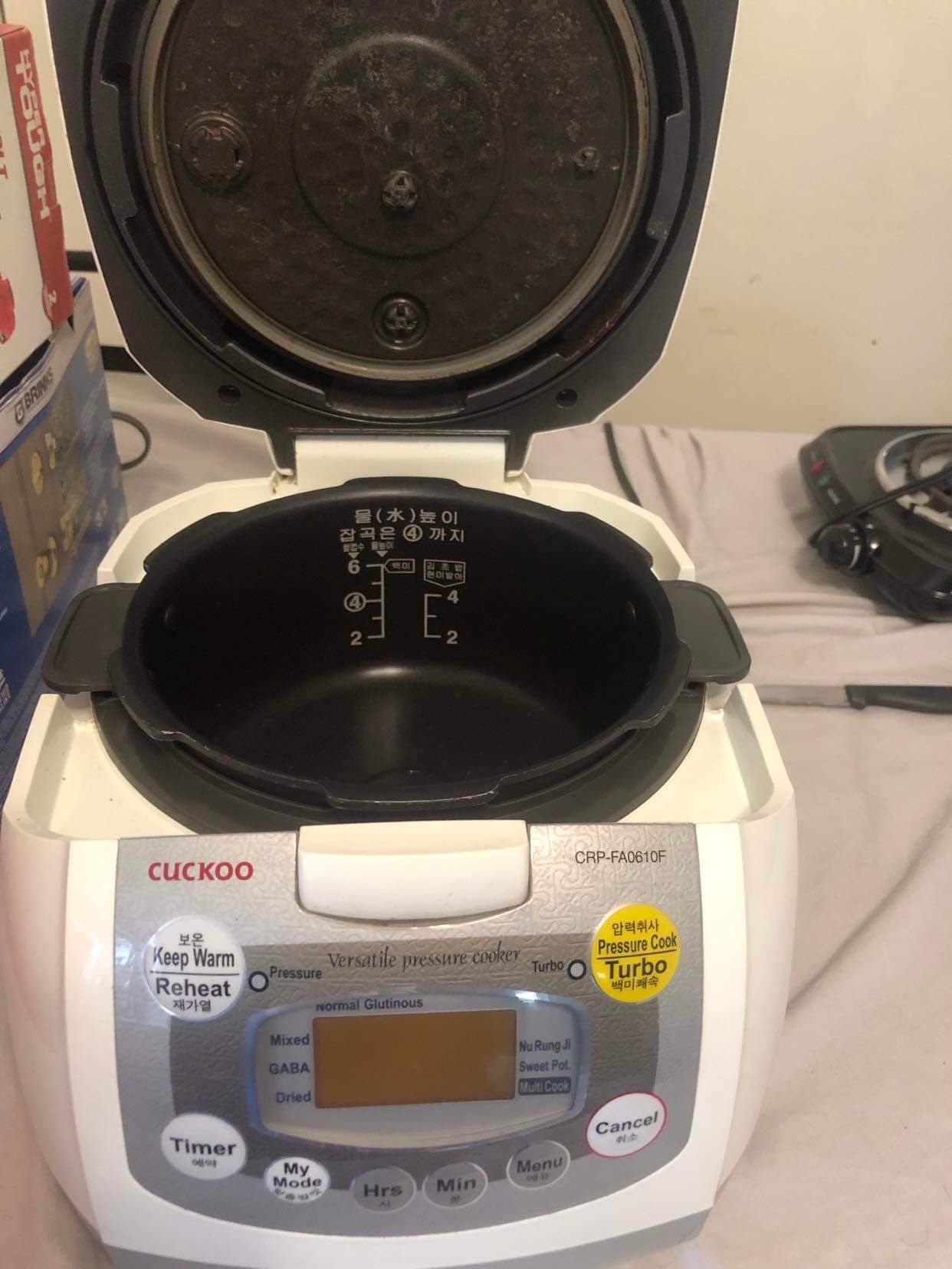 Deni 9100 Combo Cooker Deep Fryer Steamer Rice Cooker Slow Cooker All In  One ($15) for Sale in New Port Richey, FL - OfferUp