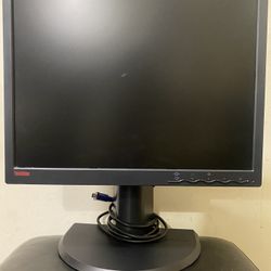 Lenovo Thinkvision Monitor