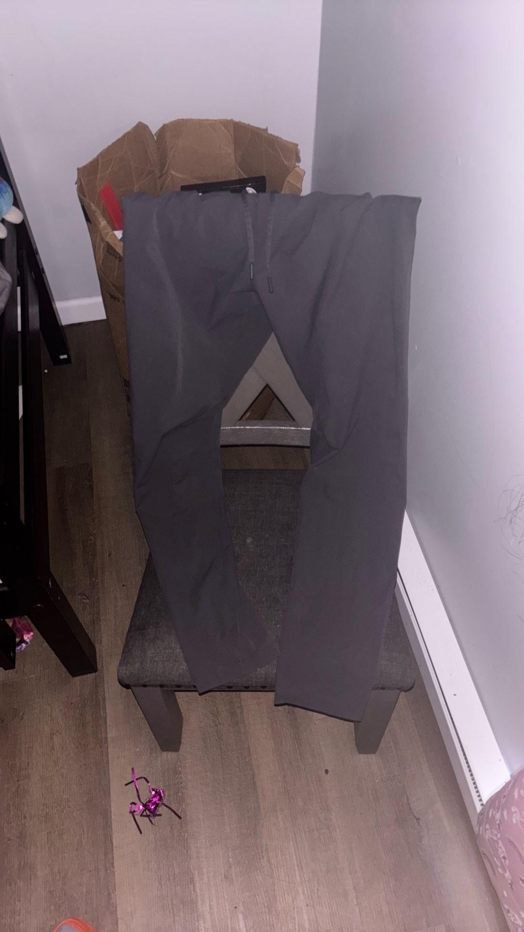 lululemon M, Grey fittied