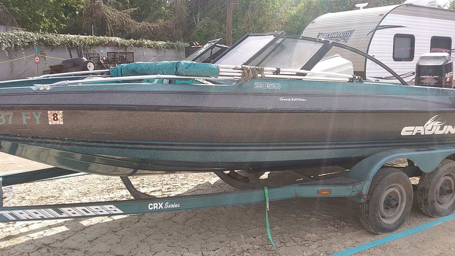 Cajun bass/ski boat 175 Mercury and trailer