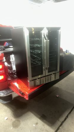 Wine and beverage cooler