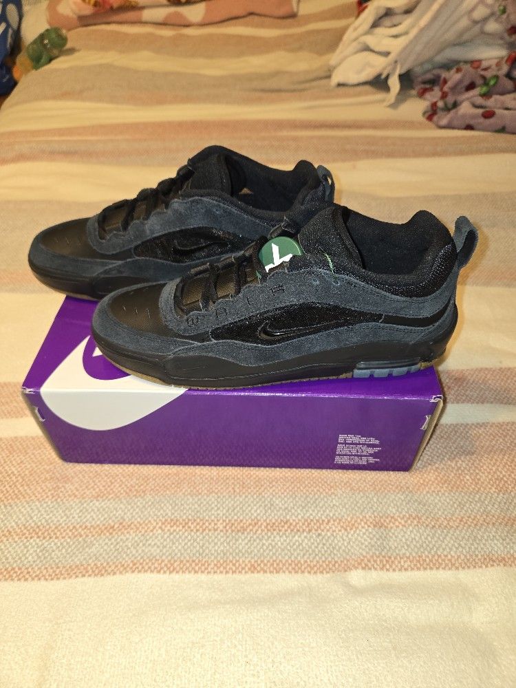 New Nike Air Max Ishod Black Gum 9.5m
