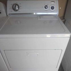 LIKE NEW WHIRLPOOL HEAVY DUTY SUPER CAPACITY PLUS DRYER