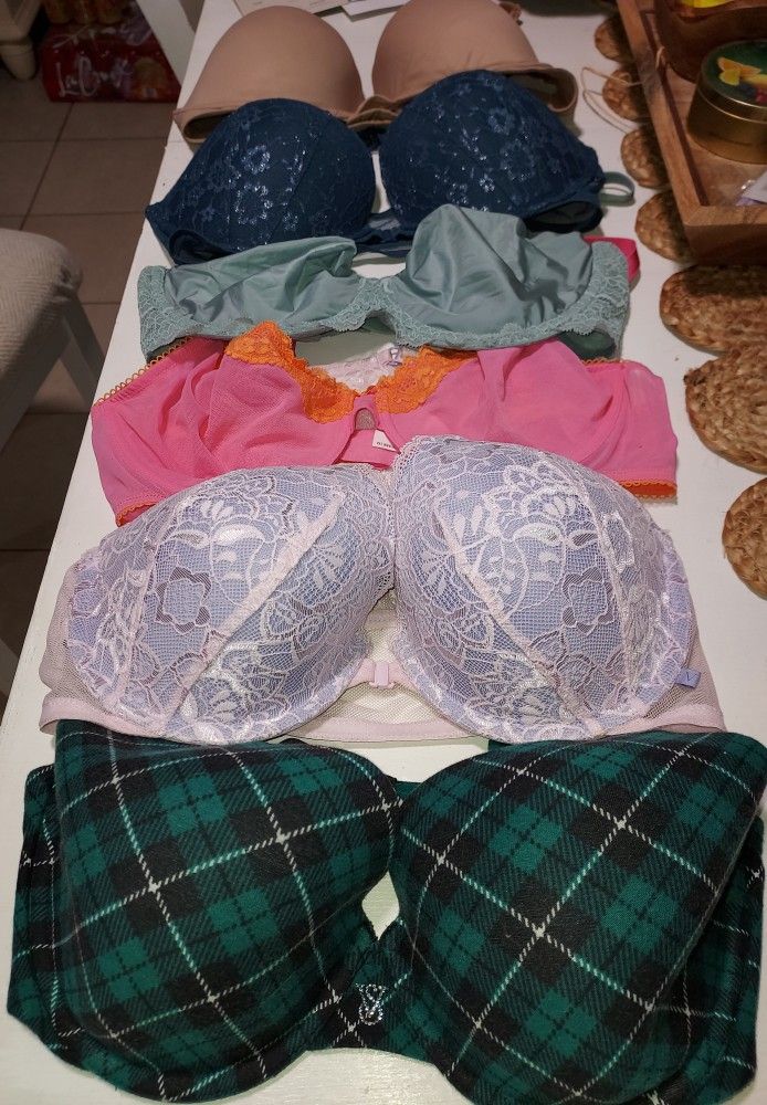 36 D BRA VICTORIA SECRET