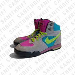 Vintage 1990’s Nike ACG Hiking Boots