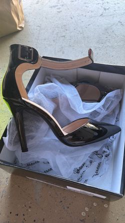 Black close toed heels
