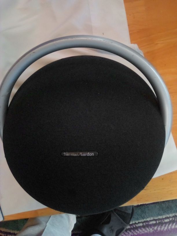 ****Harmon Karmin Studio 8*****