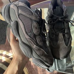 Yeezy 500  “Utility Black”