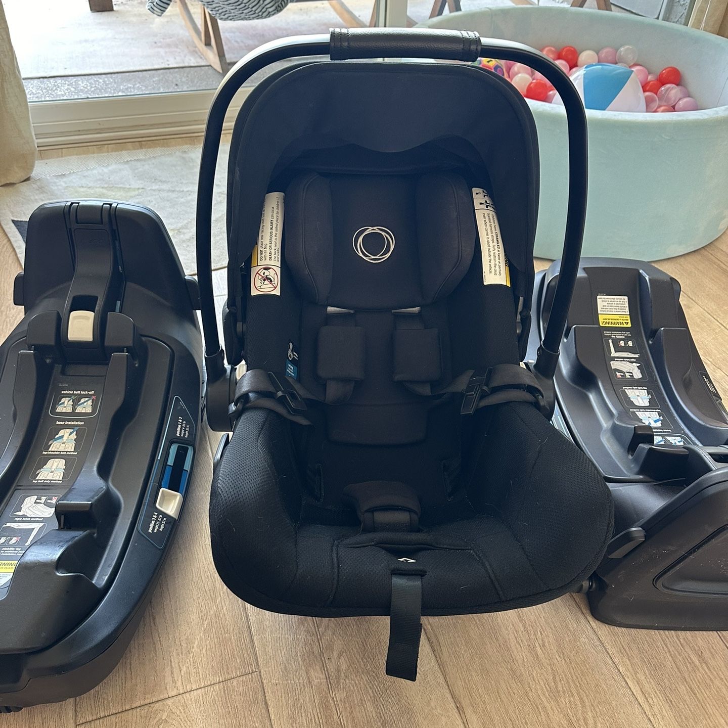 Bugaboo Turtle Air Car Seat + 2 Based