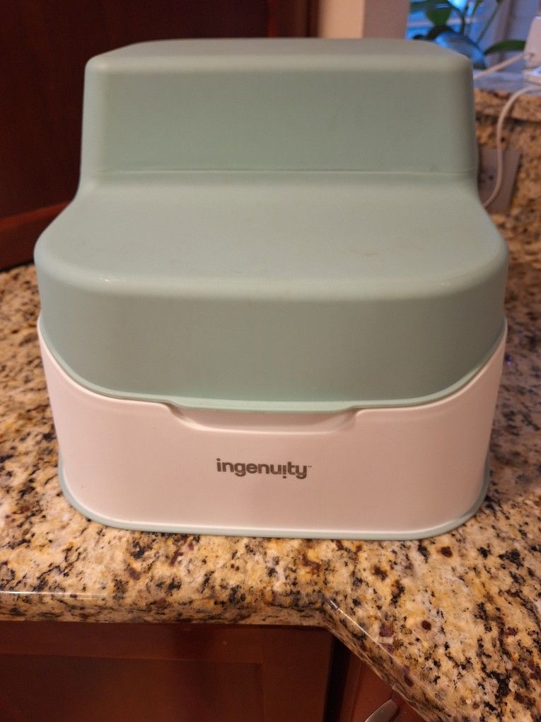 Potty Training Toliet And Step Stool