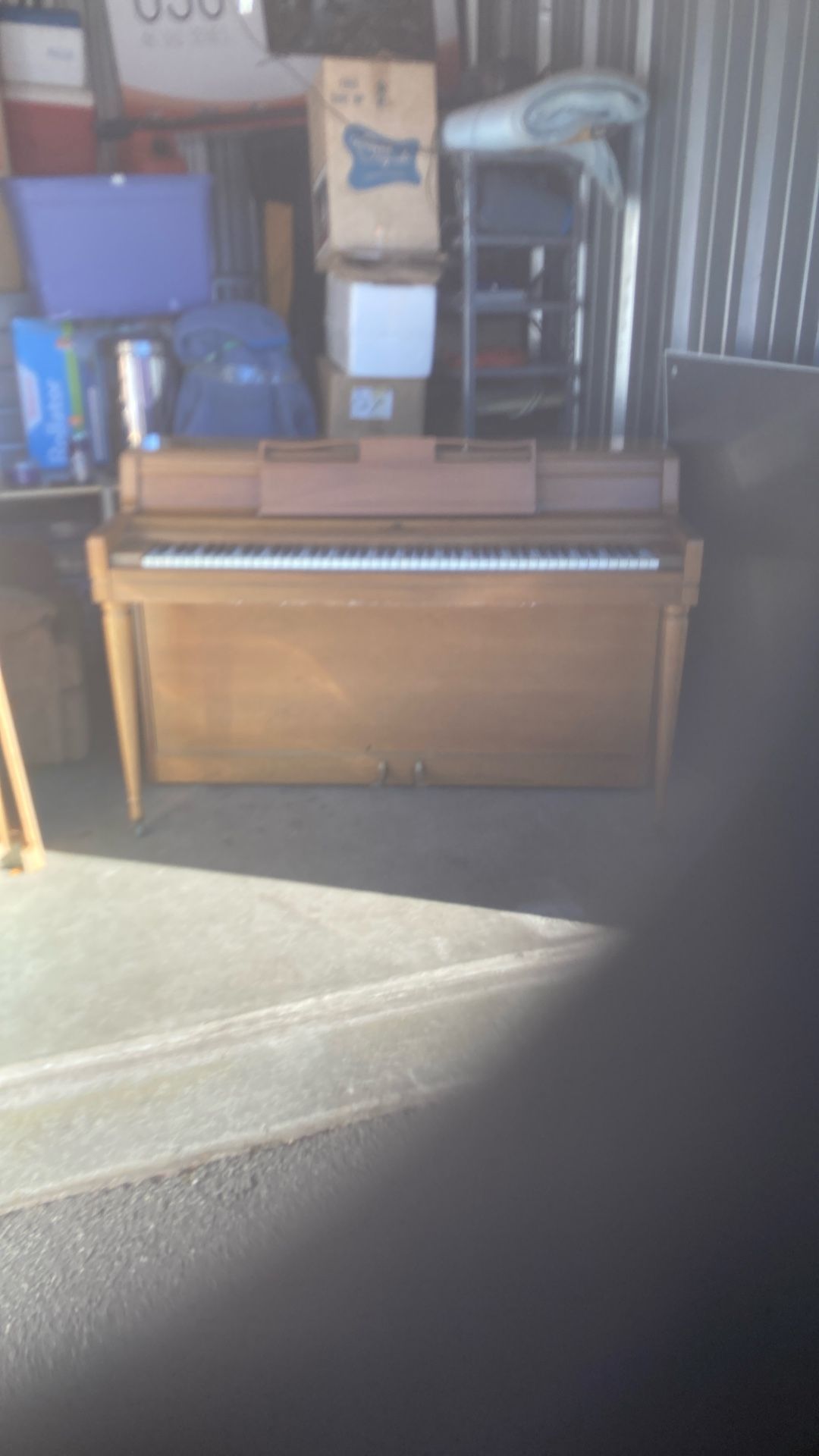Free piano