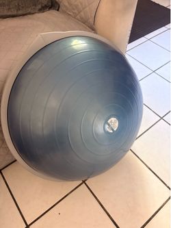 BOSU 26\" Pro Balance Trainer, Half Ball Multifunctional Home and Gym Workout Equipment