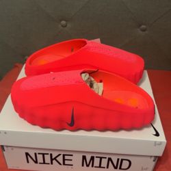 Nike Mind 001 Slide ‘Solar Red’