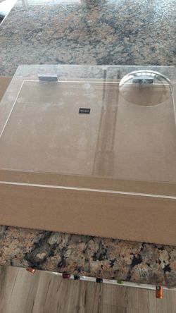 Technics sl 1200 turntable dust cover has imperfections