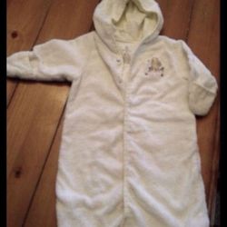Baby's CLASSIC Winnie The Pooh Terrycloth Hooded Bunting Towel, One Size