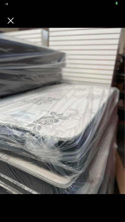 Deluxe brand twin size sales