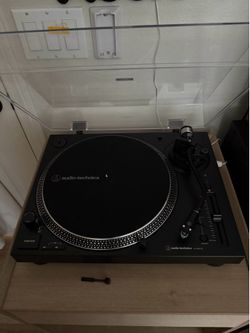 Audio-Technica AT-LP120XBT-USB Turntable